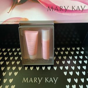 Microdermabrasion and pore minimizer